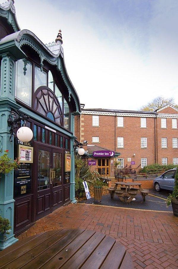 Premier Inn Premier Inn Stockport Central Εξωτερικό φωτογραφία