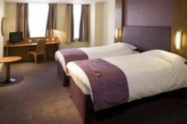 Premier Inn Premier Inn Stockport Central Εξωτερικό φωτογραφία